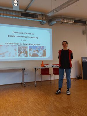 Workshop Leiterin Hanna Reiner Workshop Leiterin Hanna Reiner
