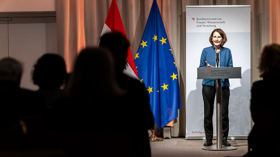 Karin Küblböck hält Laudatio