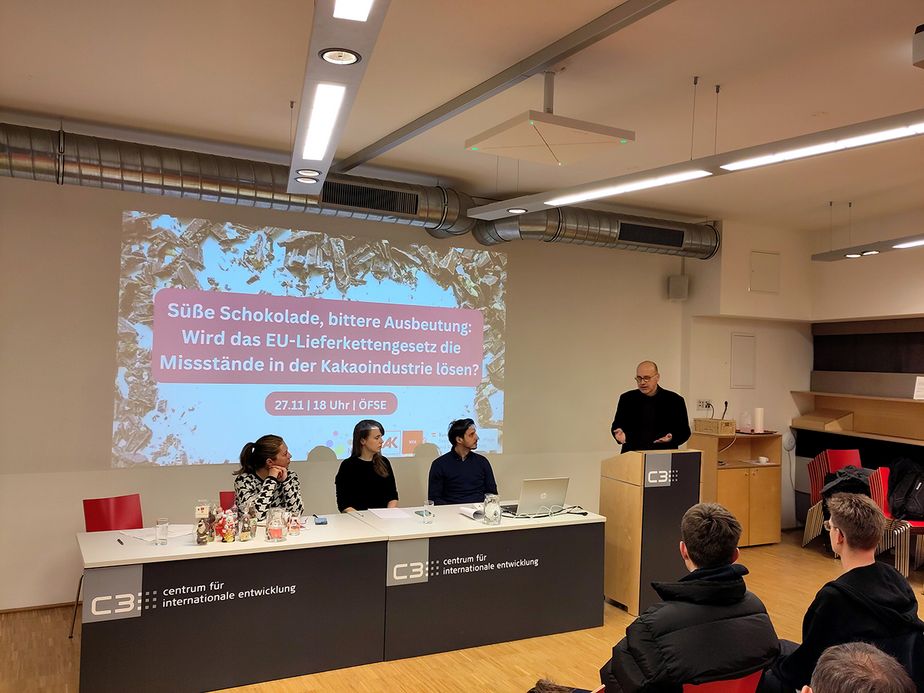 Podium bei der Veranstaltung im C3