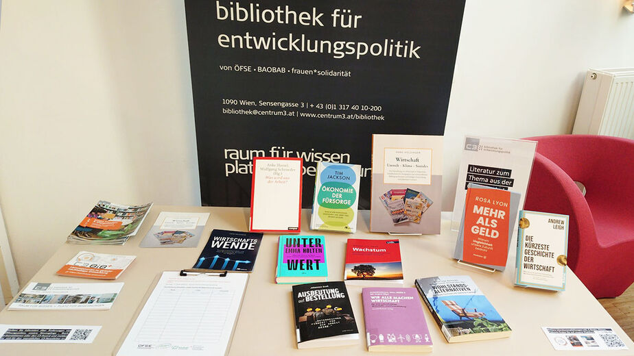 Büchertisch