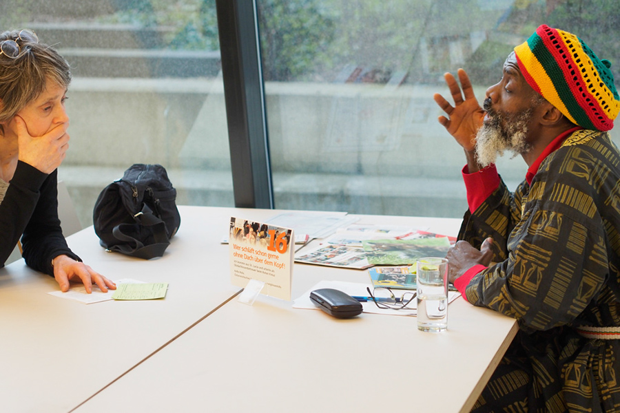 %_tempFileNamelivingbooks%20(23)%