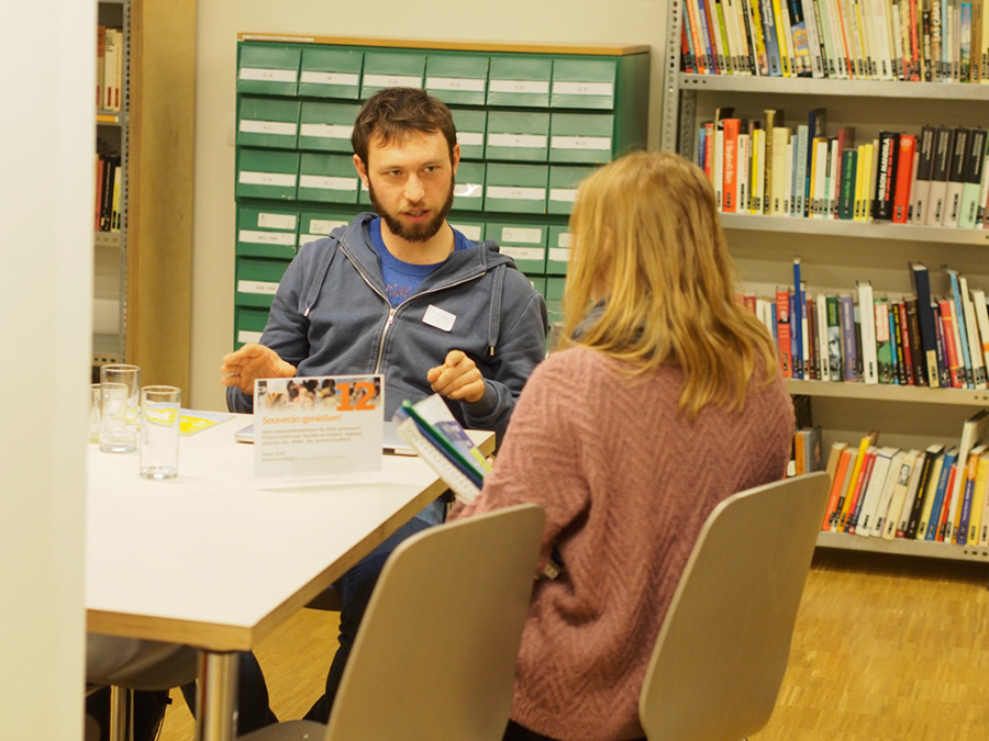 %_tempFileNamelivingbooks%20(27)%