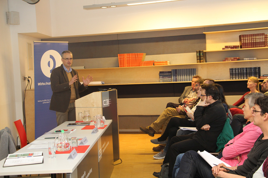 %_tempFileName4_Presentation_Luis%20Lopes%