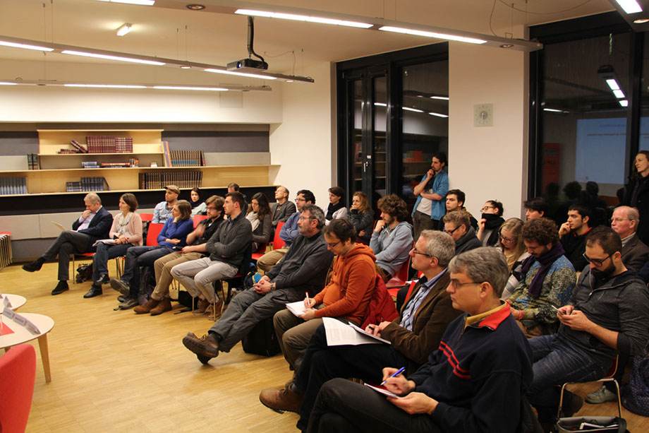 %_tempFileName4_Blick%20ins%20Publikum%