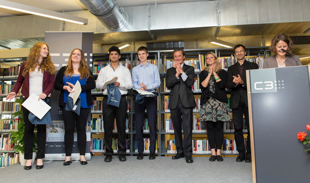 %_tempFileName10-Auszeichnungen%