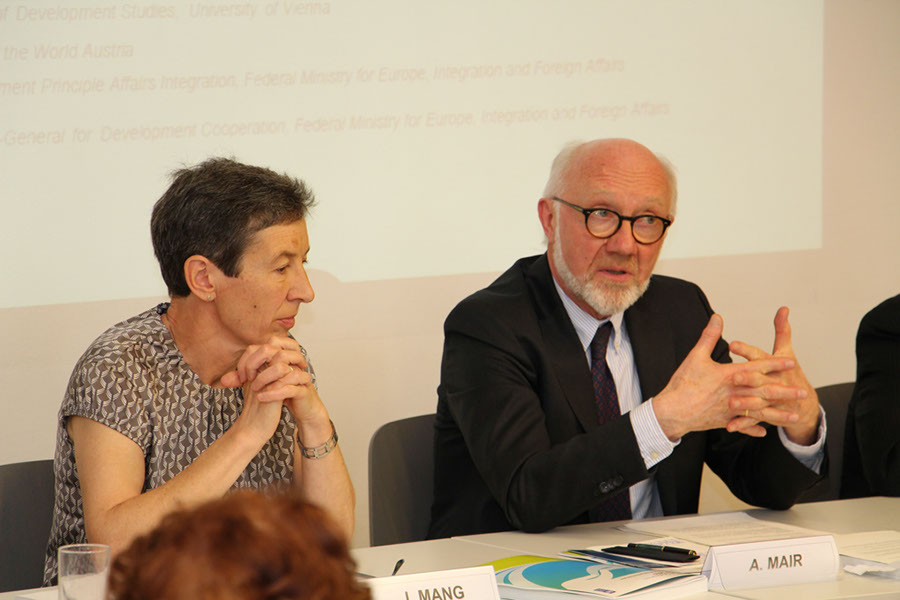 %_tempFileName7b_Discussion_Mang_Mair%20(f.l.t.r.)%