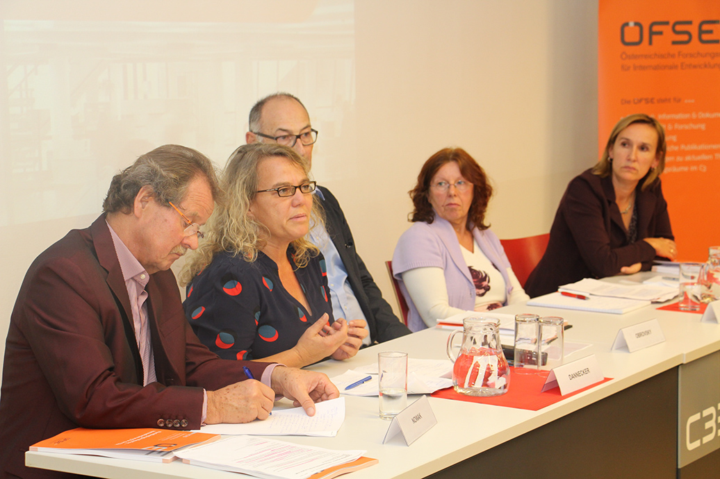 %_tempFileName3b_Am%20Podium_Nowak_Dannecker_Obrovsky_Riegler_Unterguggenberger%20(v.l.n.r.)%